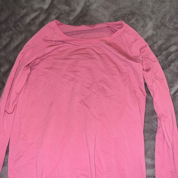 PINK BLOSSOM RARE LONG SLEEVE SWIFTLY TECH 2.0 - Picture 1 of 3